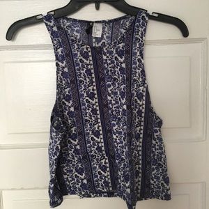 Crop patterned tank top